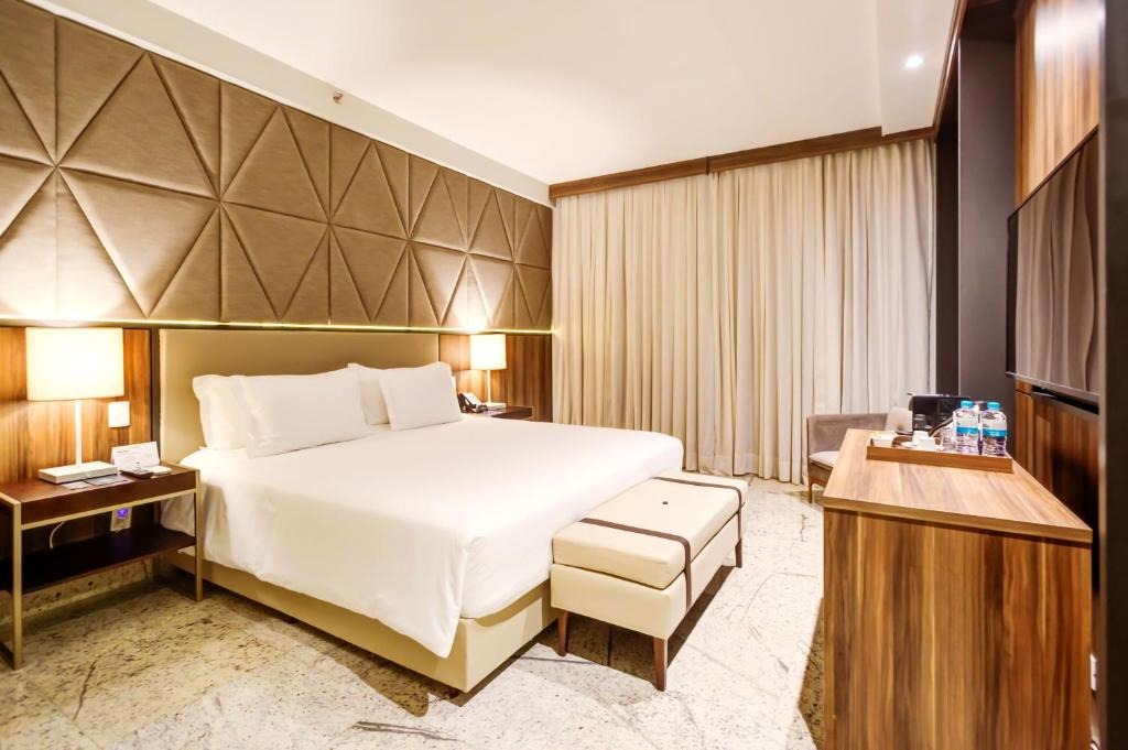 هتل پنج ستاره ایگواسو